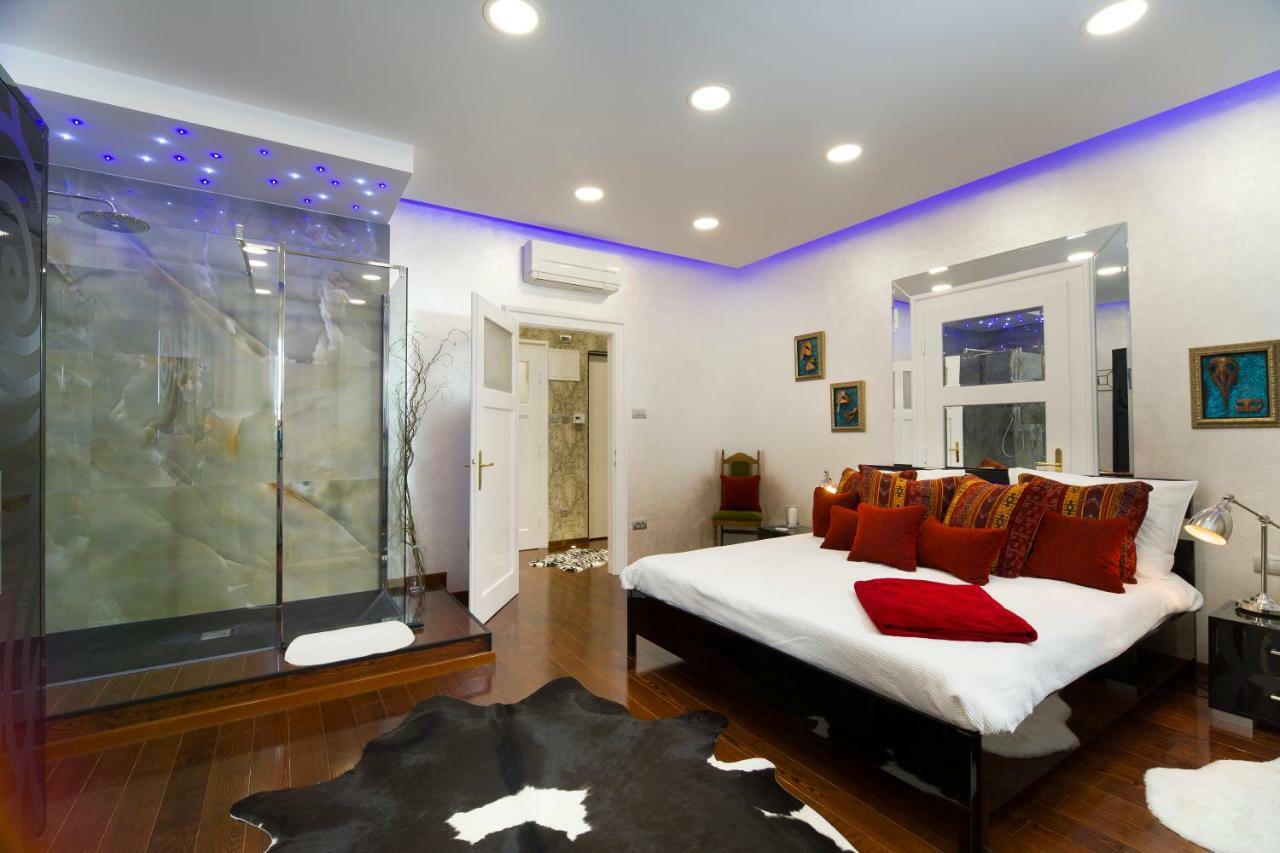 Sun Spalato Central Art Luaran gambar
