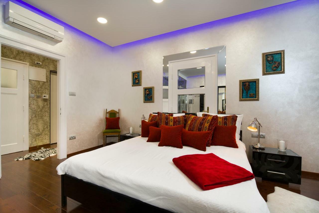 Sun Spalato Central Art Luaran gambar